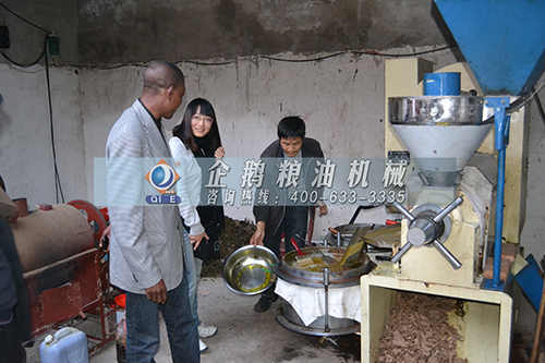 大豆油坊榨油機